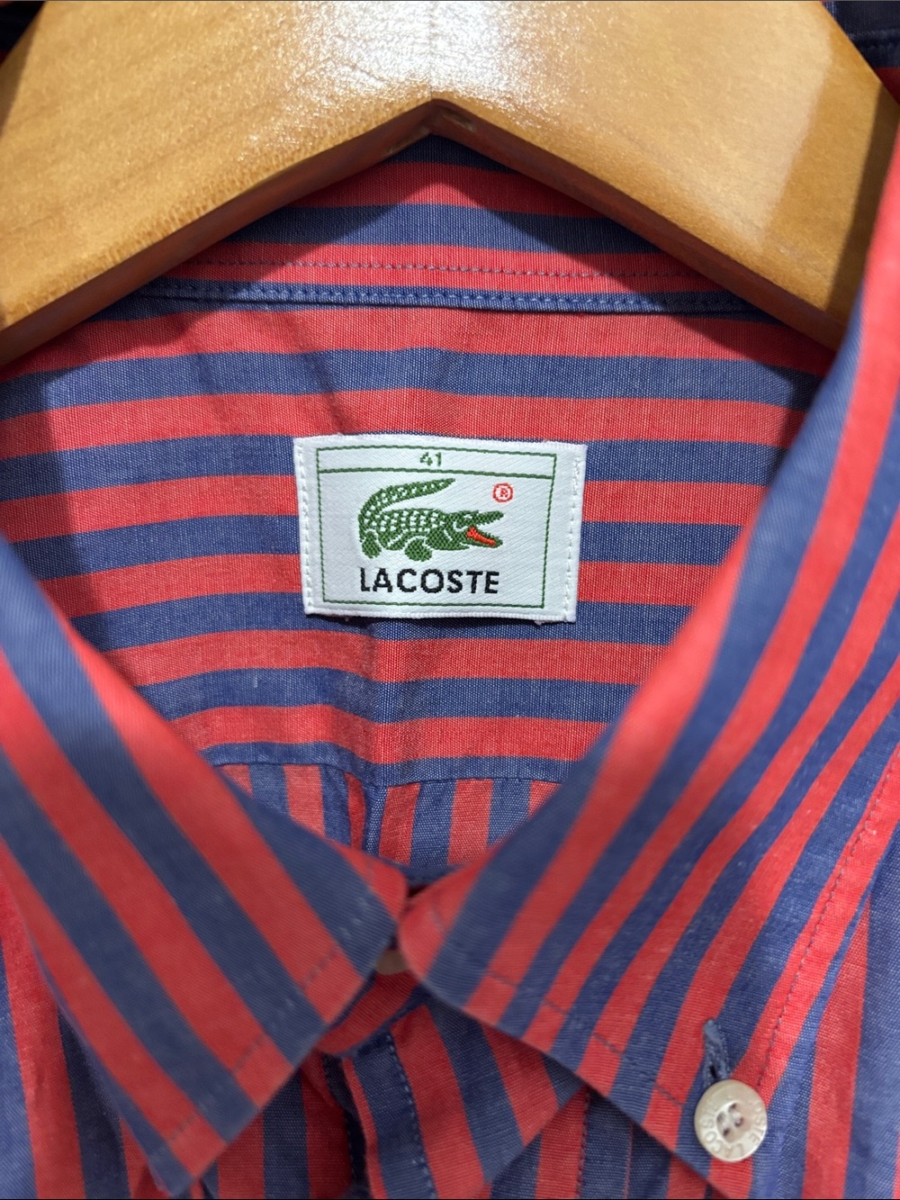 Lacoste button up - Picture 3 of 4